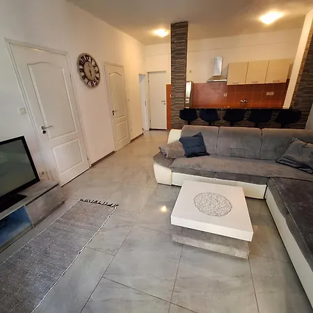 Apartman Ld Zara Appartement *