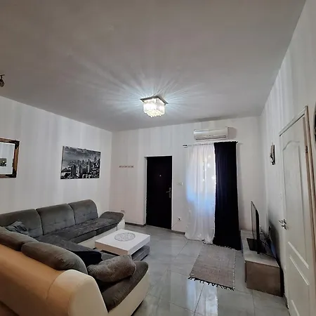 Apartman Ld Zara * Ližnjan